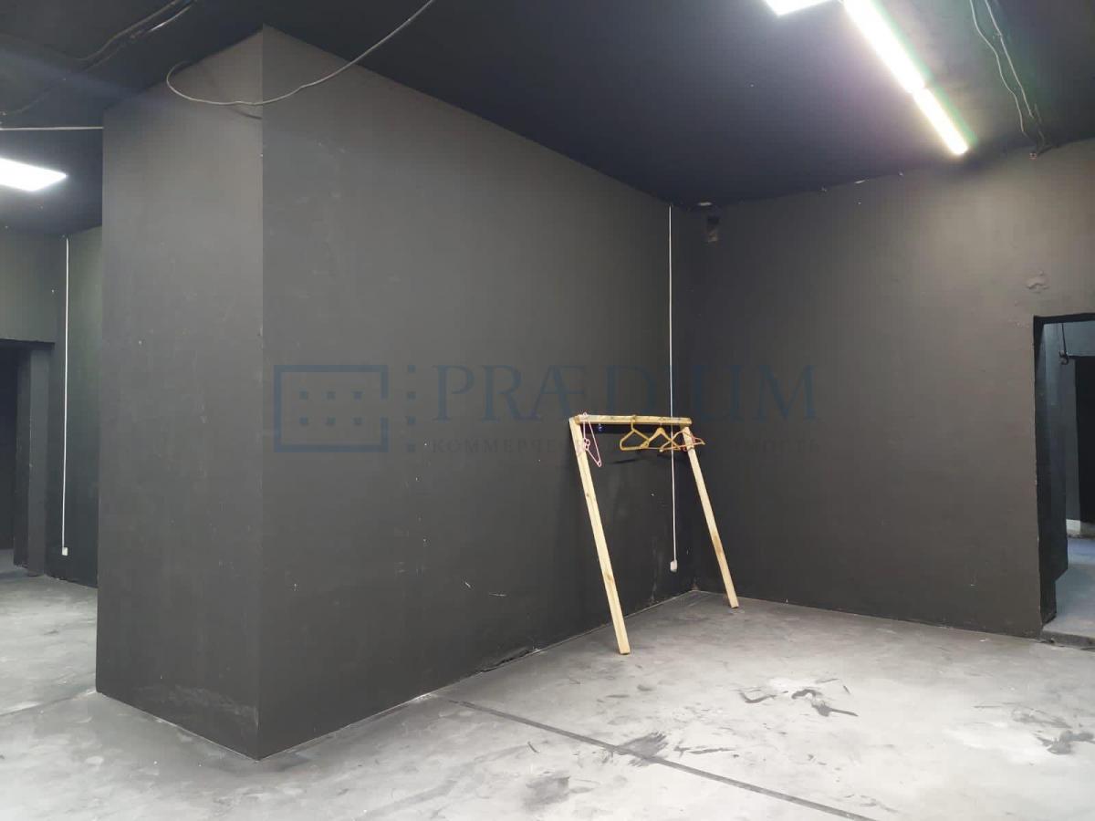 Сдается торговое помещение в Москве, д 13 стр 1