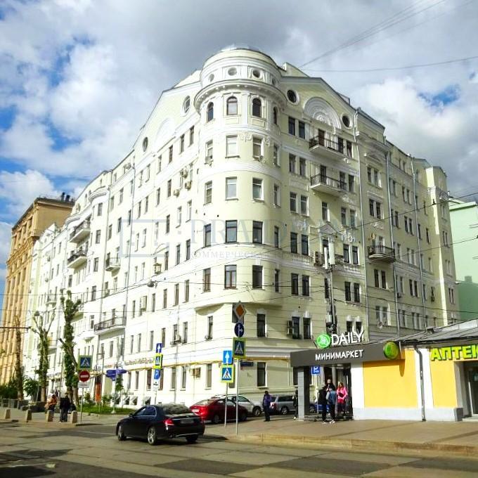 Продам торговое помещение в Москве, д 6