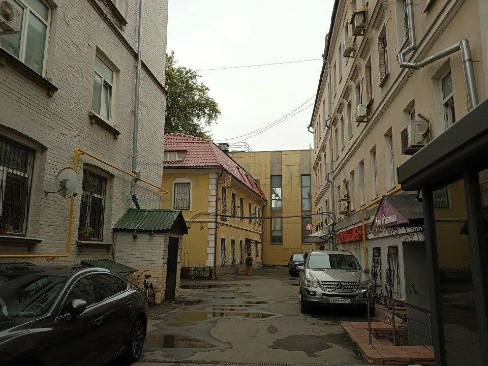 Продам торговое помещение в Москве, д 22 стр 2