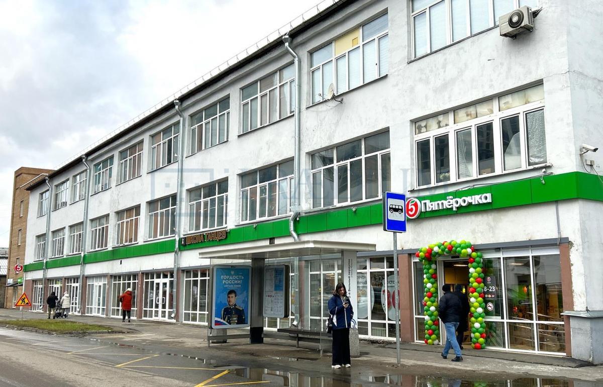 Продам торговое помещение в Москве, д 35 стр 4