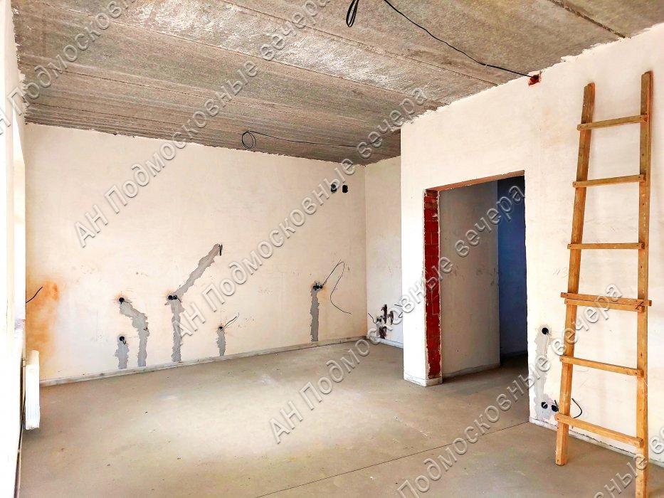 Продам коттедж  в Солнечногорском районе в Баранцево