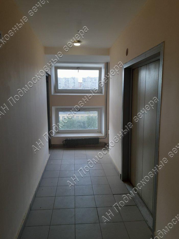 Продам 3-комнатную квартиру в Москве в Юго-Западный р-не, 4к2