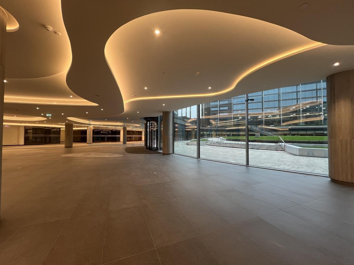 Сдается торговое помещение в Москве, Сколковское шоссе, д 43 стр 5