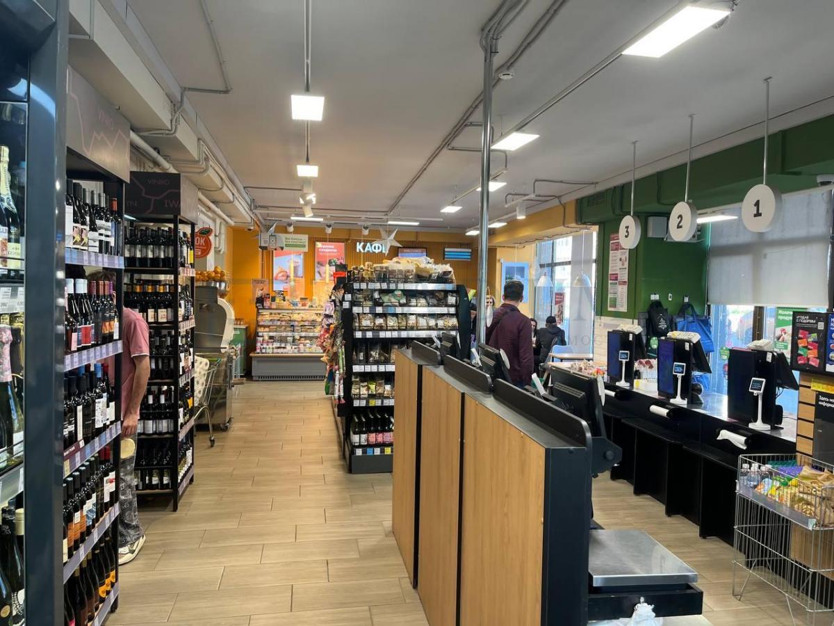 Продам торговое помещение в Москве, д 11 стр 1