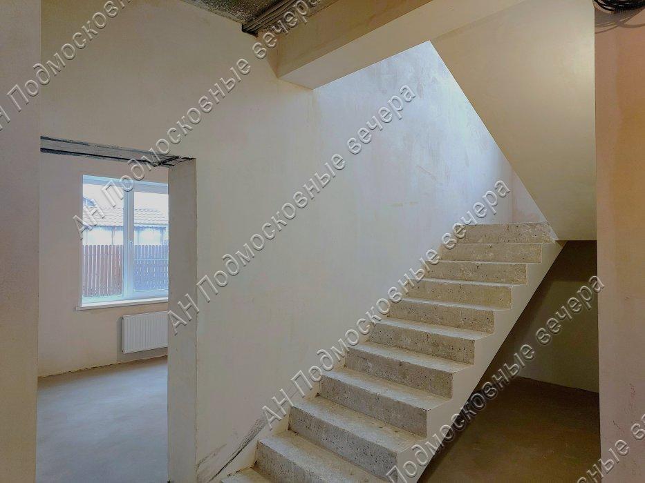 Продам коттедж  в Солнечногорском районе в Лыткино