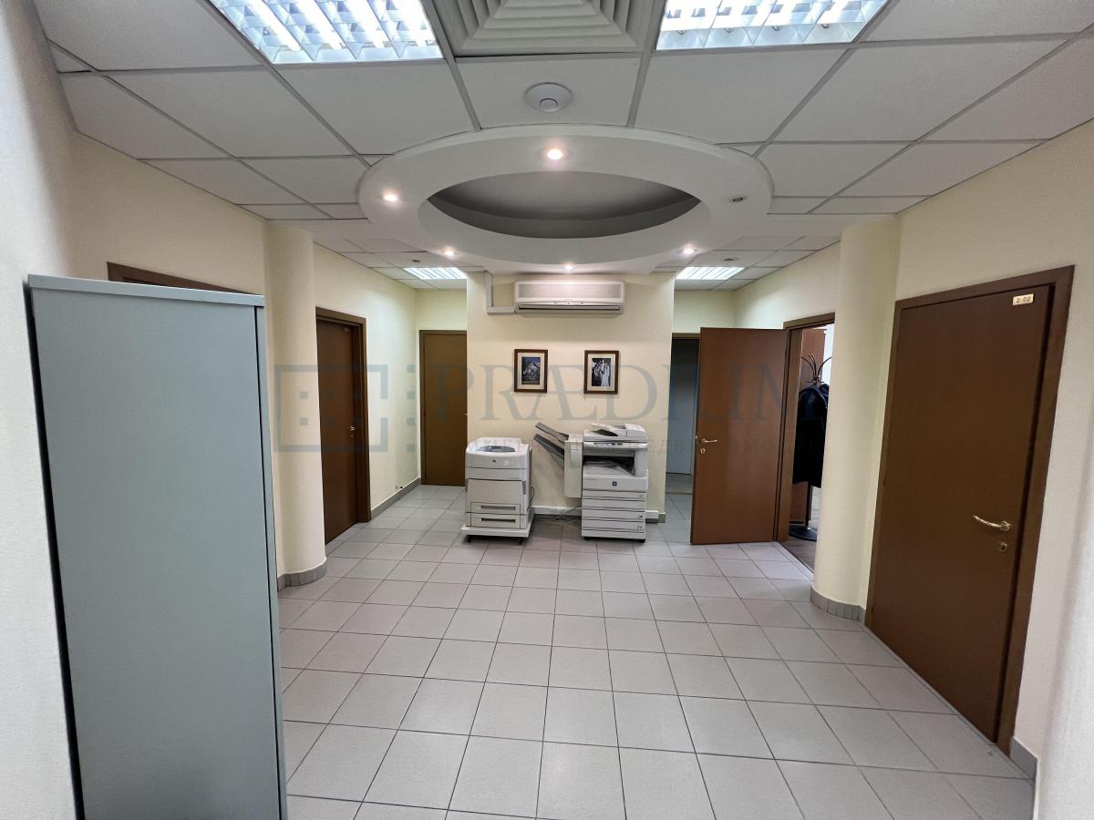 Продам офис в Москве, д 22
