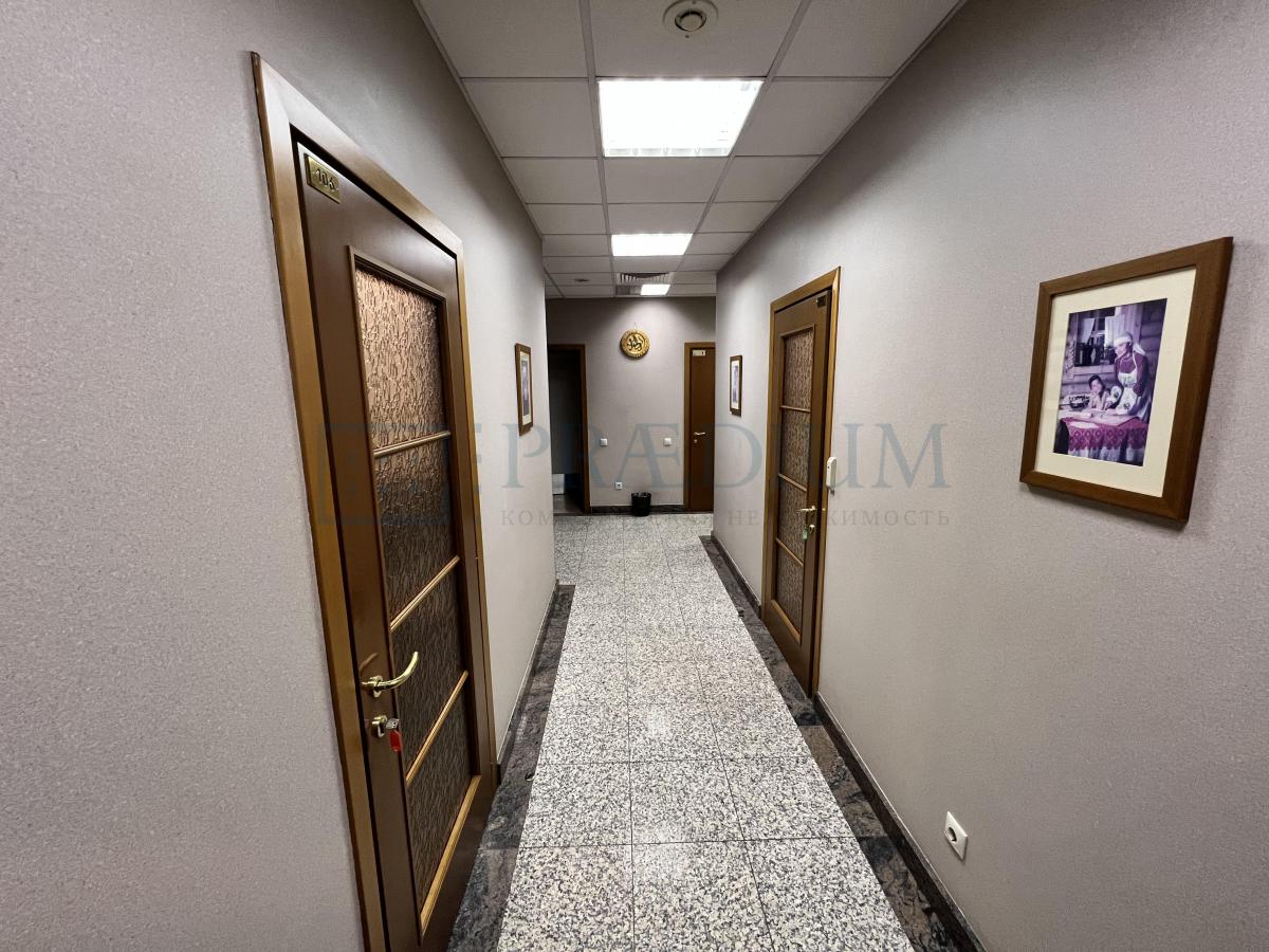 Продам офис в Москве, д 22