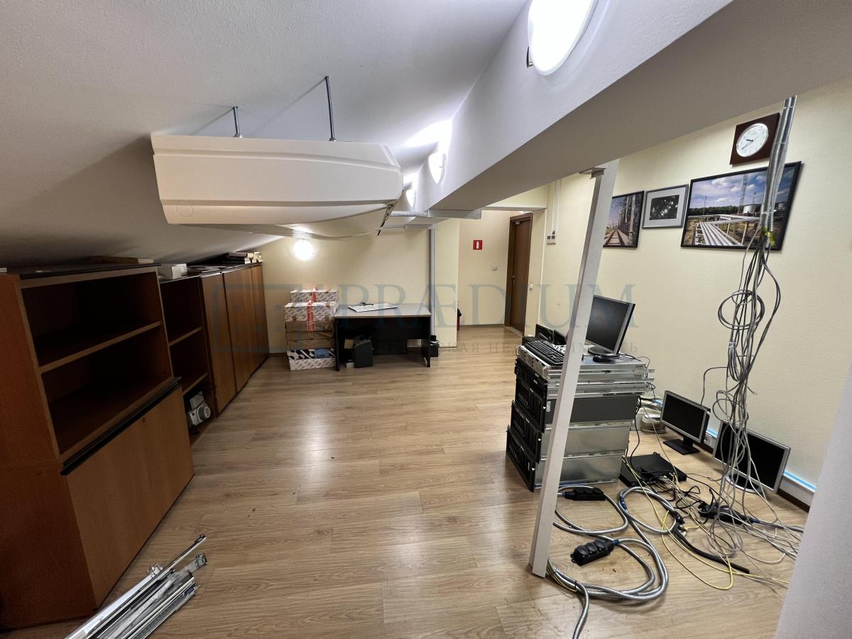 Продам офис в Москве, д 22