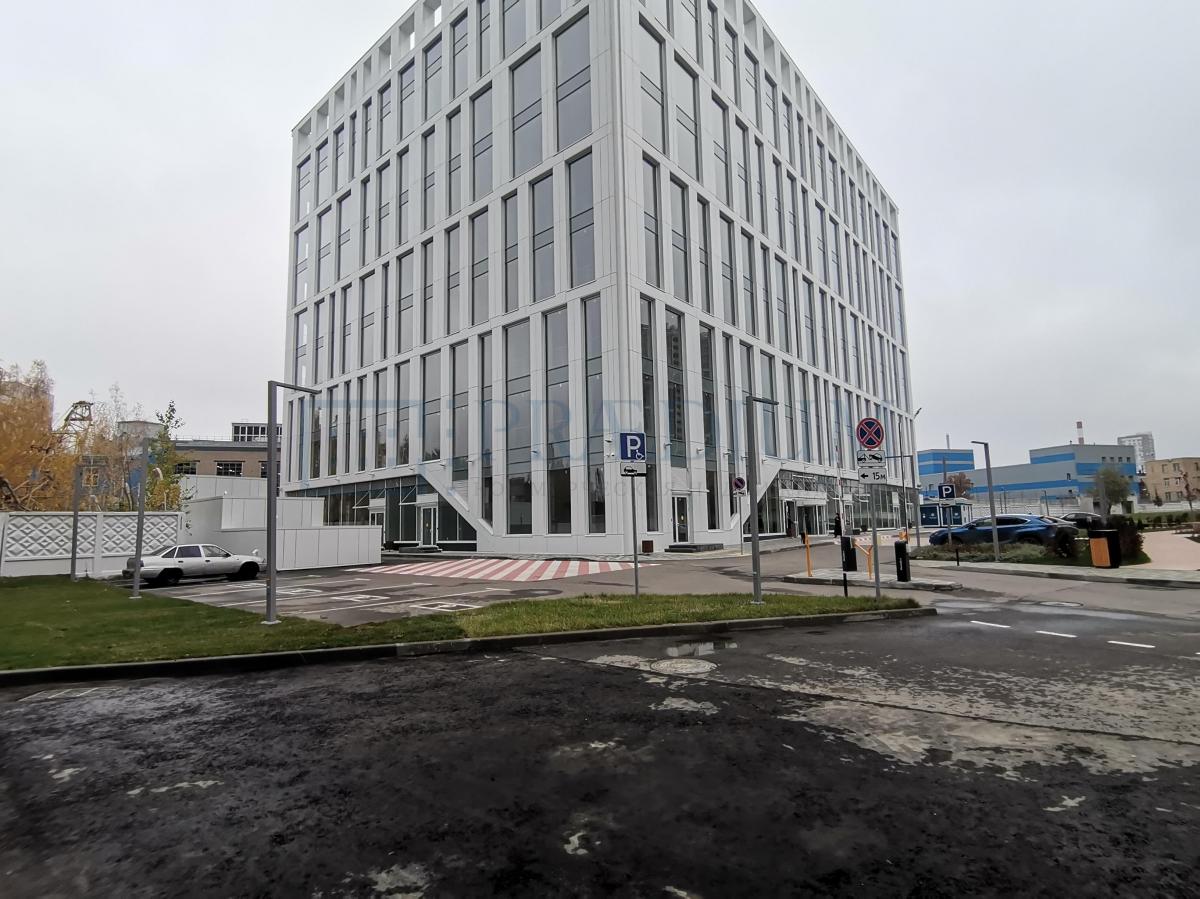 Продам торговое помещение в Москве, д 10