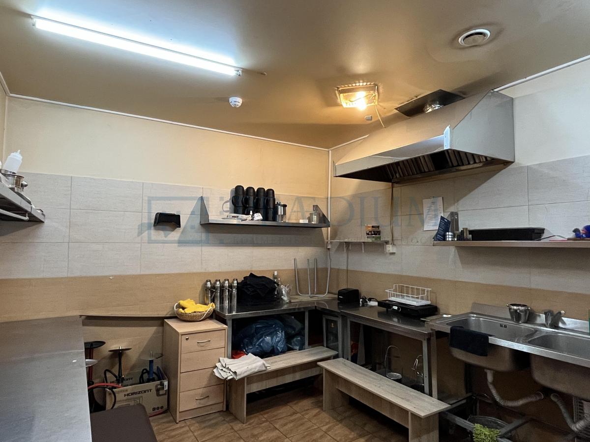 Продам торговое помещение в Москве, д 11 стр 2