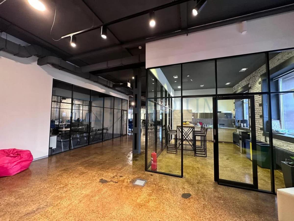 Продам офис в Москве, д 3 к 1 стр 6