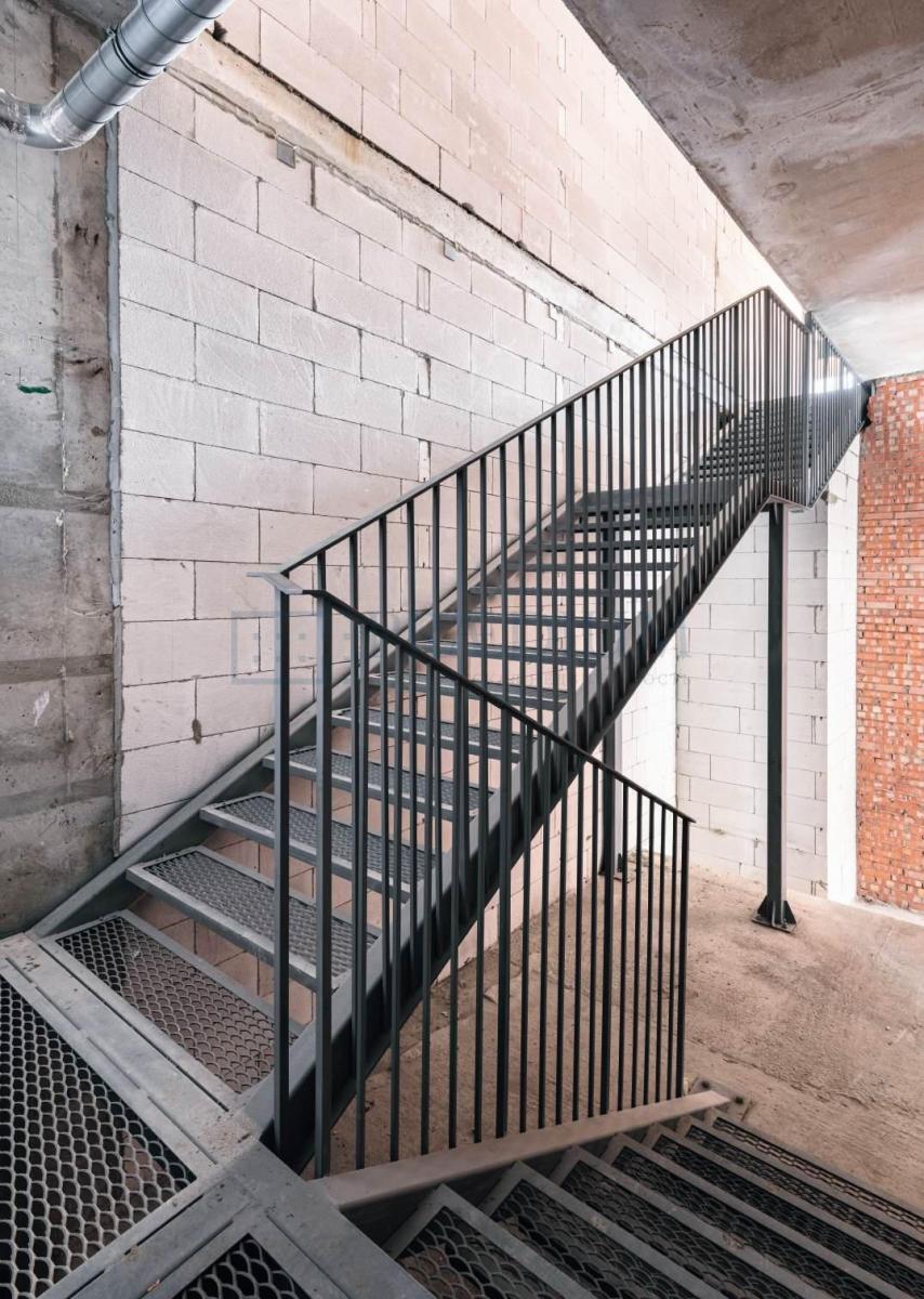 Продам торговое помещение в Москве, д 38 к 1