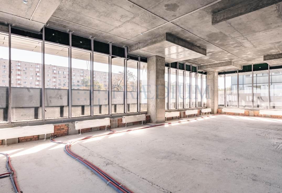 Продам торговое помещение в Москве, д 38 к 1