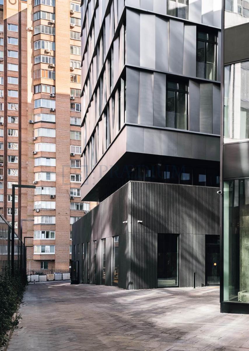 Продам торговое помещение в Москве, д 38 к 1