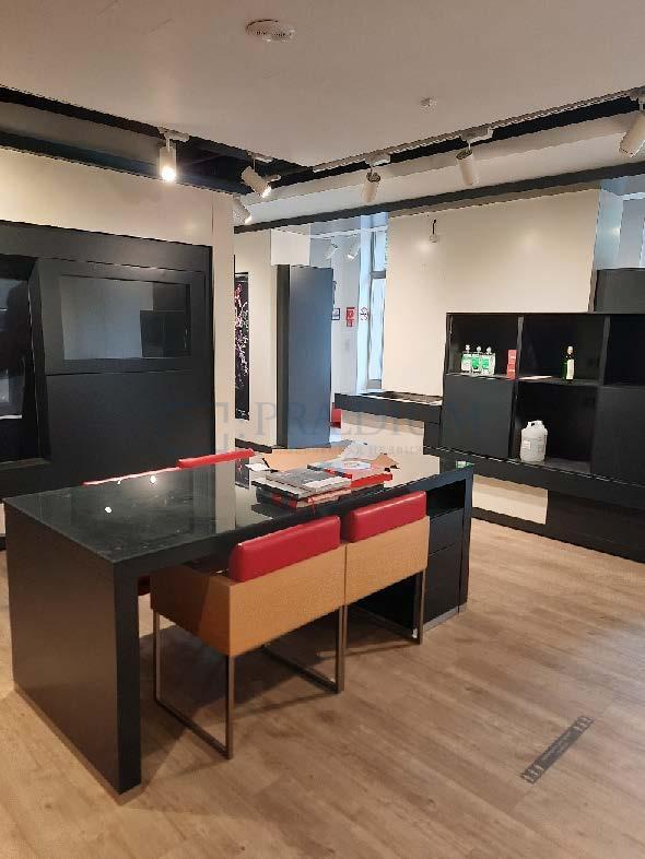 Сдается торговое помещение в Москве, д 83