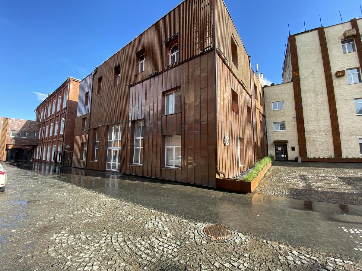 Продам торговое помещение в Москве, д 3 к 1 стр 8