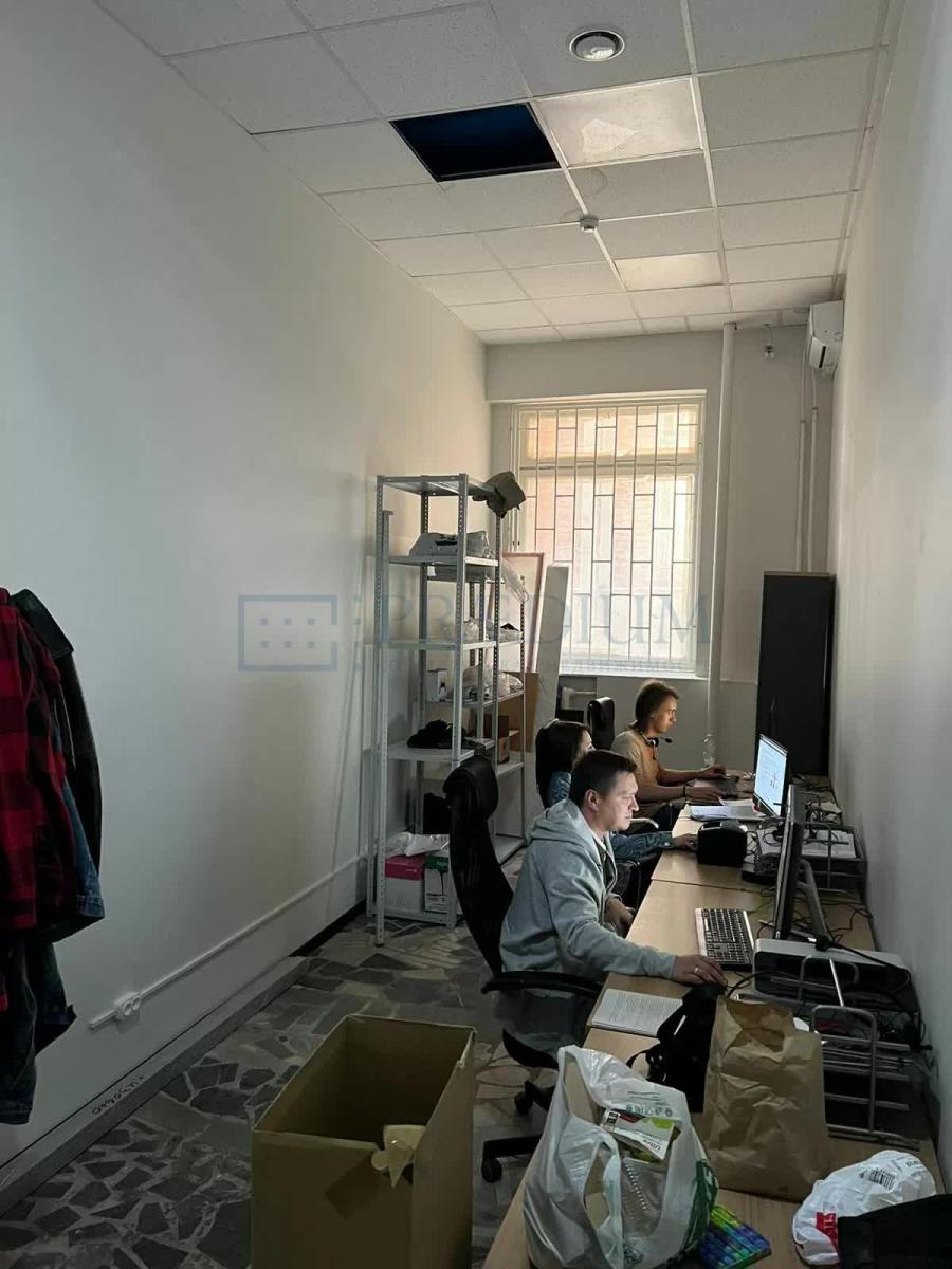 Продам торговое помещение в Москве, д 3 к 1 стр 4