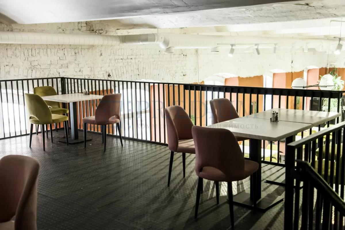 Продам торговое помещение в Москве, д 3 к 1 стр 3