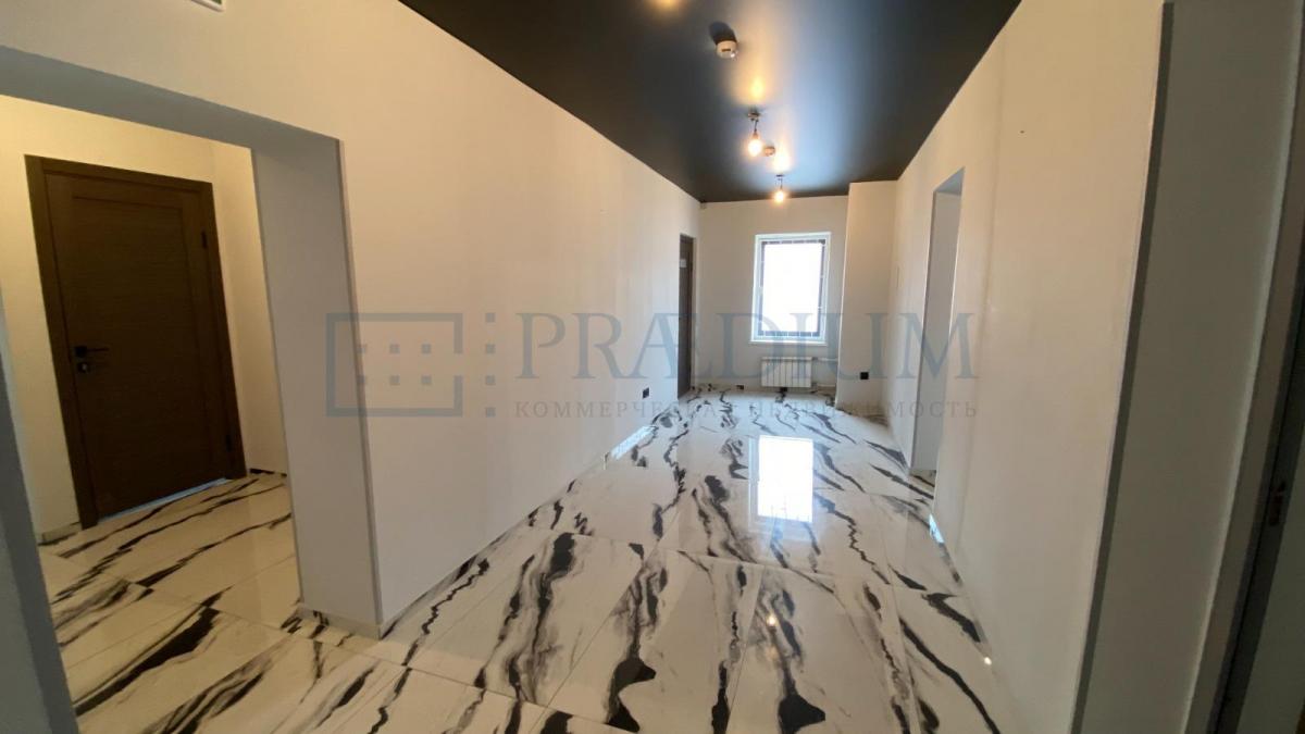 Продам торговое помещение в Москве, д 4