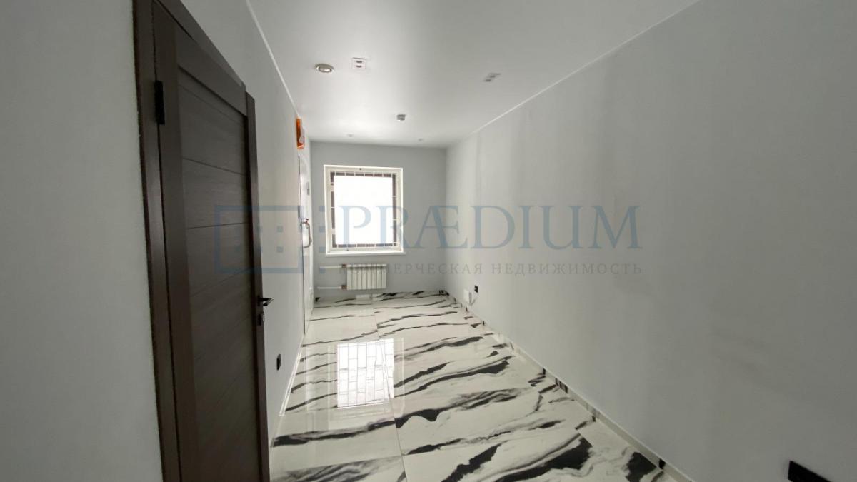 Продам торговое помещение в Москве, д 4