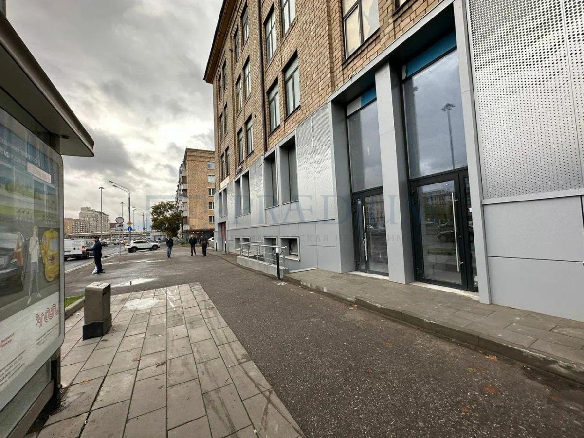 Продам торговое помещение в Москве, д 47 стр 13