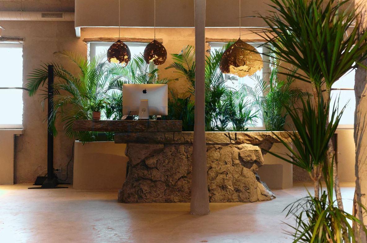 Продам торговое помещение в Москве, д 1