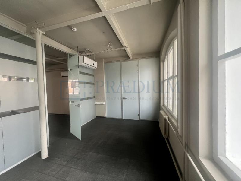 Сдается торговое помещение в Москве, д 15 стр 29