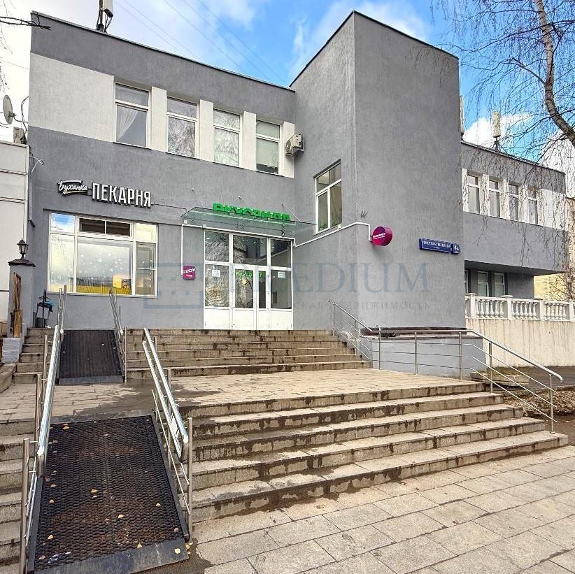Продам торговое помещение в Москве, д 4А стр 1