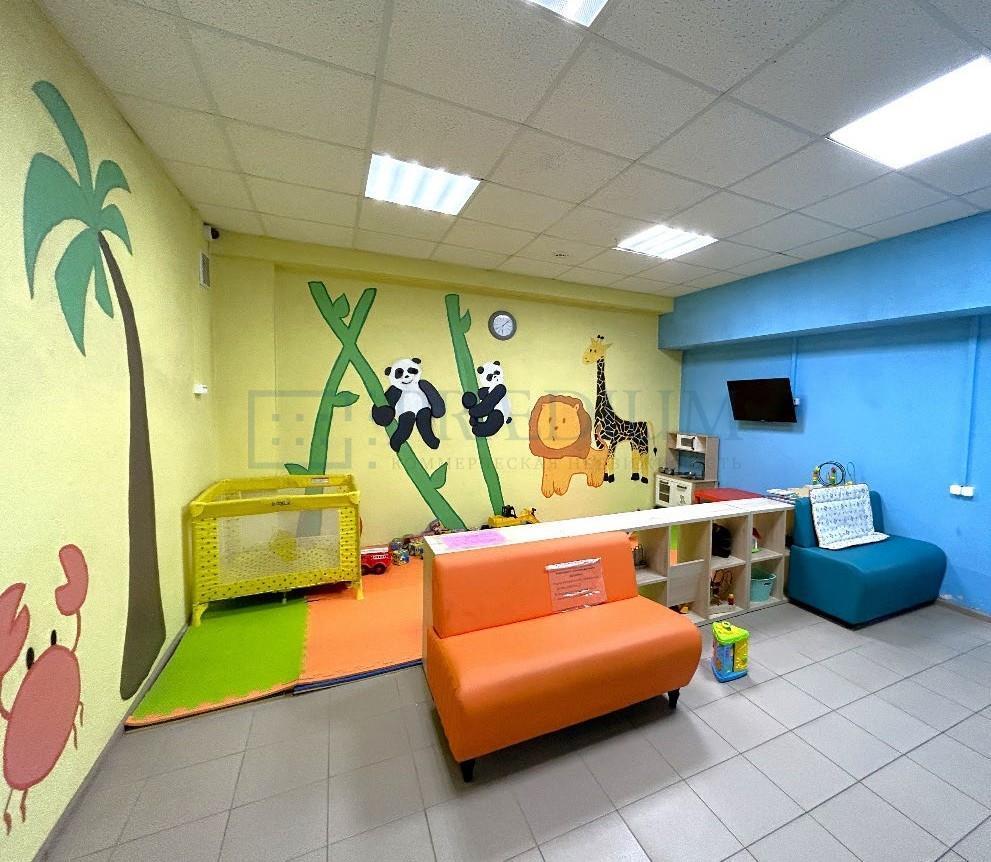 Продам торговое помещение в Москве, д 4А стр 1