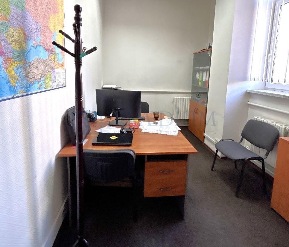 Продам торговое помещение в Москве, д 4А стр 1