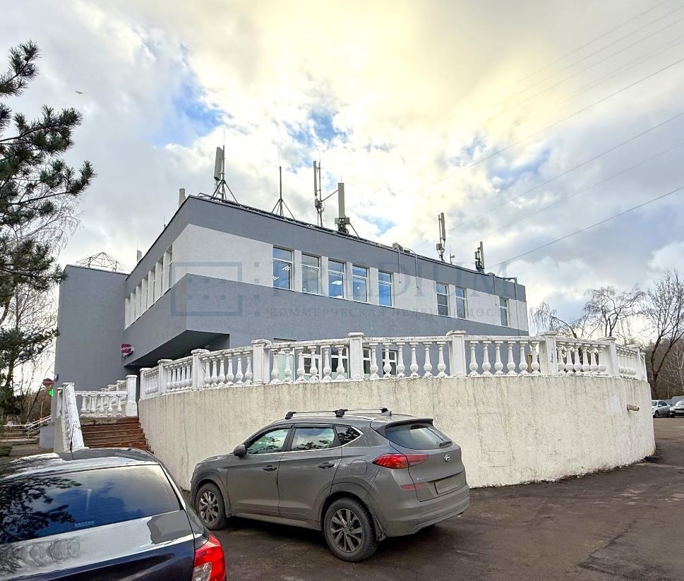 Продам торговое помещение в Москве, д 4А стр 1