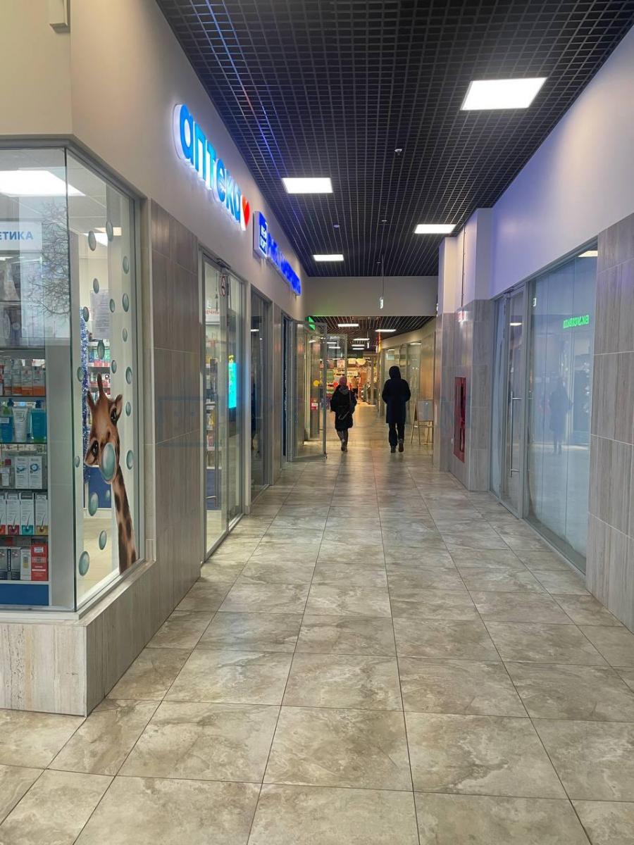 Продам торговое помещение в Москве, д 6