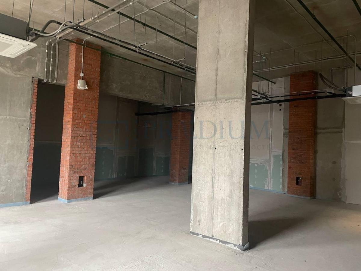 Продам торговое помещение в Москве, д 6