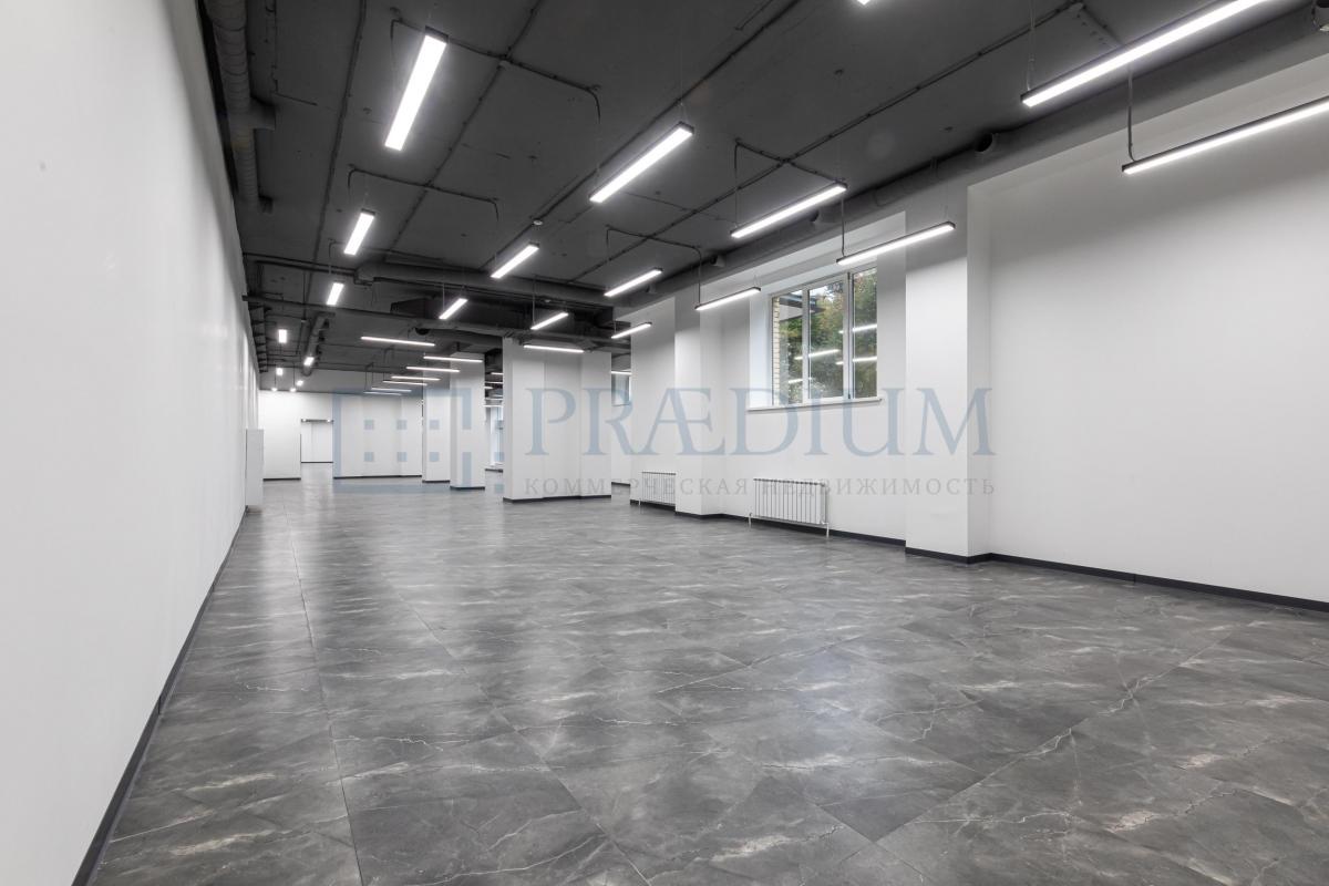 Сдается торговое помещение в Москве, д 9