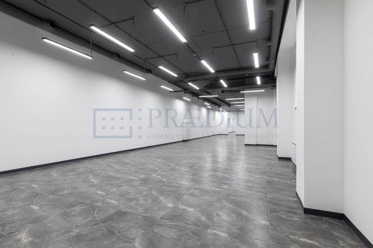 Сдается торговое помещение в Москве, д 9