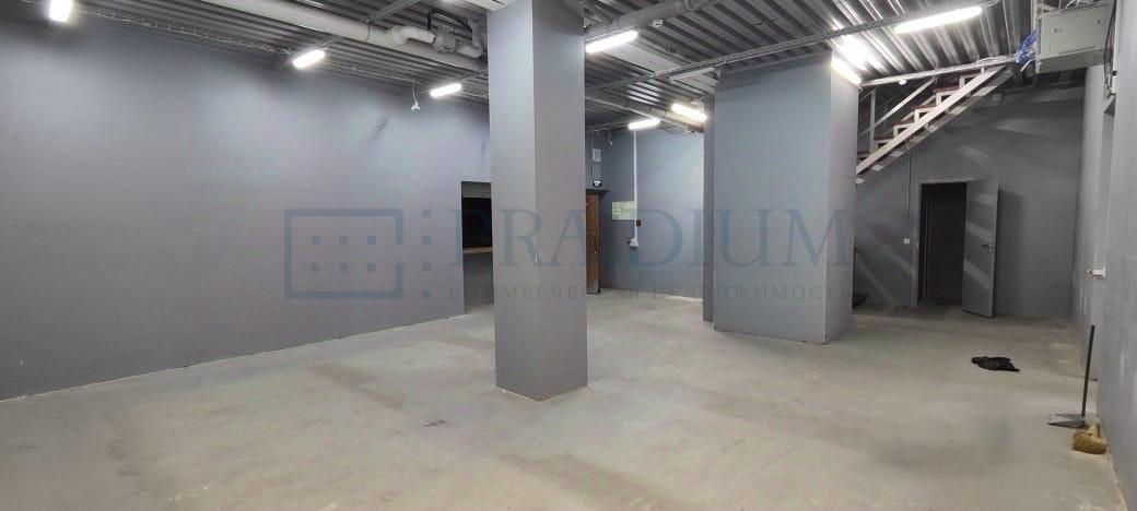 Продам торговое помещение в Москве, д 6