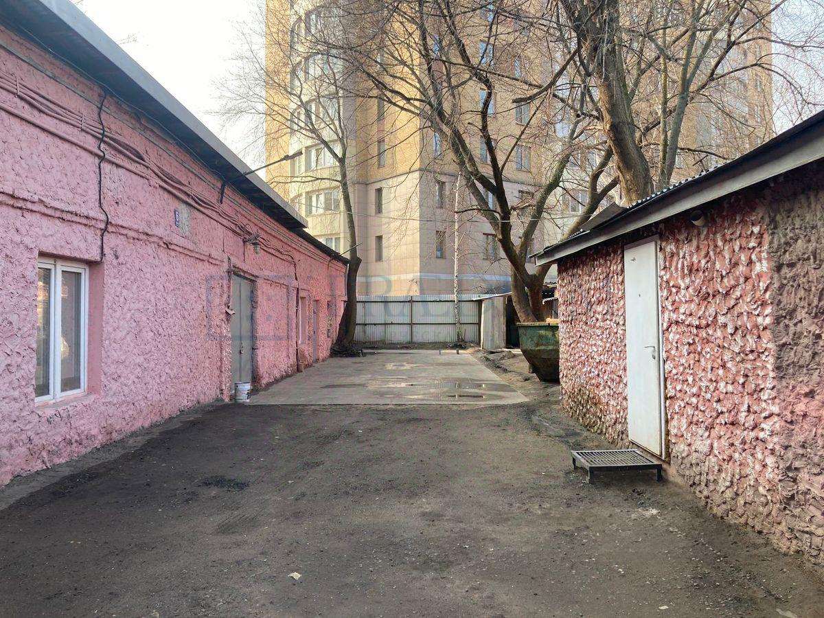 Продам торговое помещение в Москве, д 6