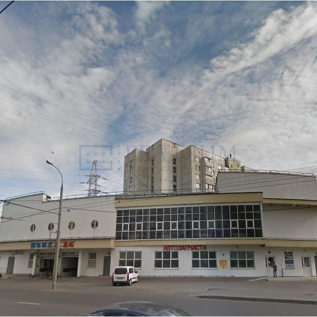 Продам торговое помещение в Москве, д 32