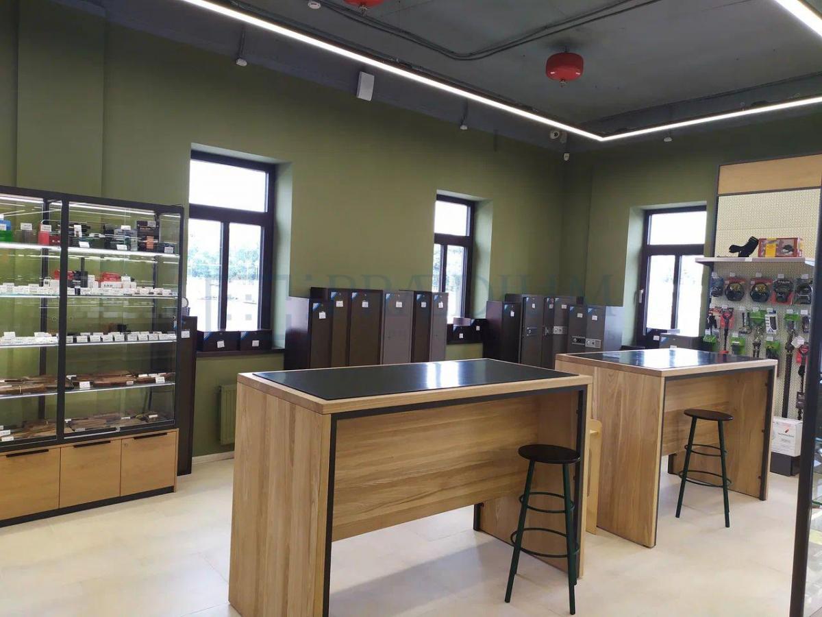 Продам торговое помещение в Москве, д 29