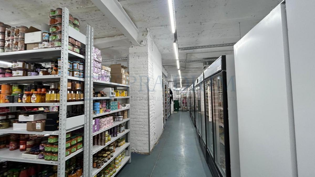 Сдается торговое помещение в Москве, д 11 стр 3