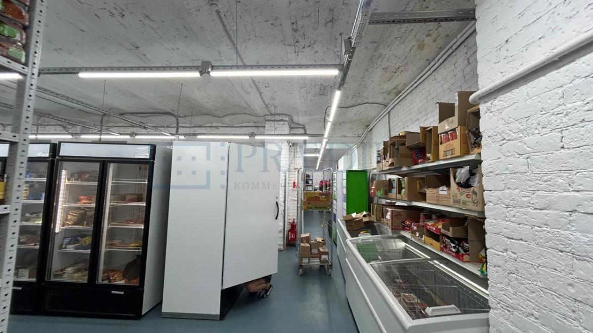 Сдается торговое помещение в Москве, д 11 стр 3