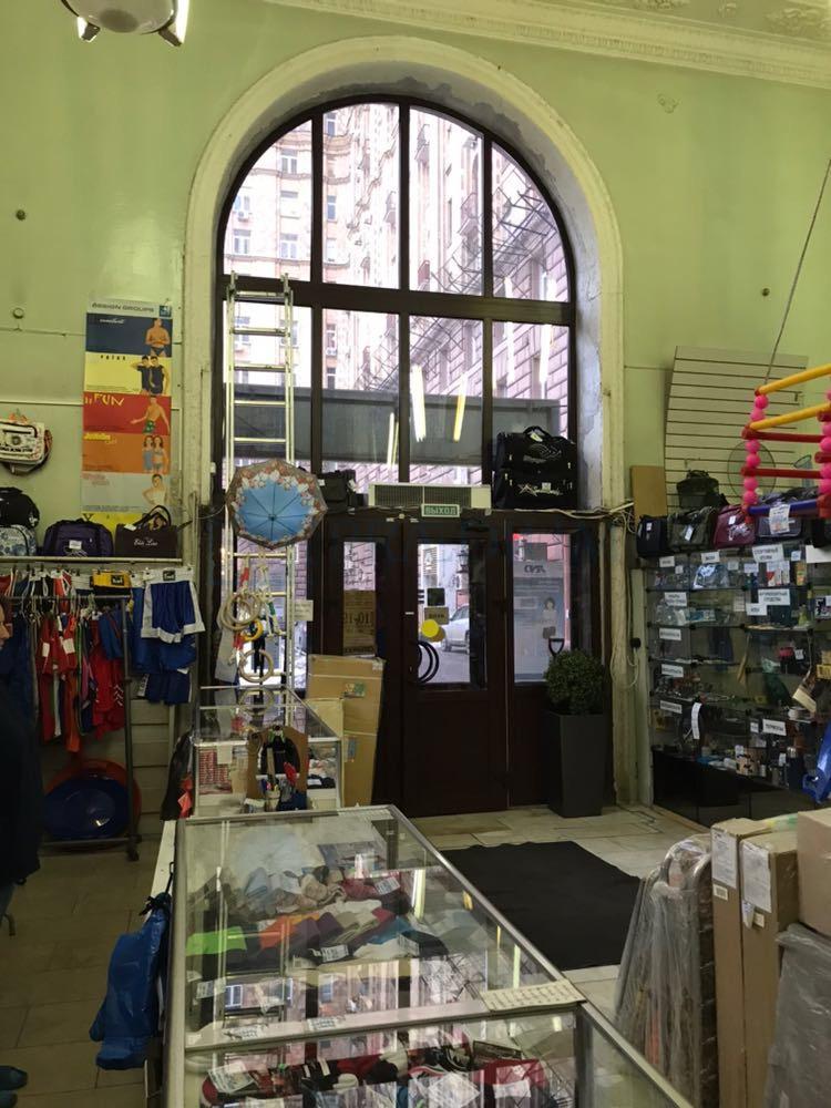 Сдается торговое помещение в Москве, д 120