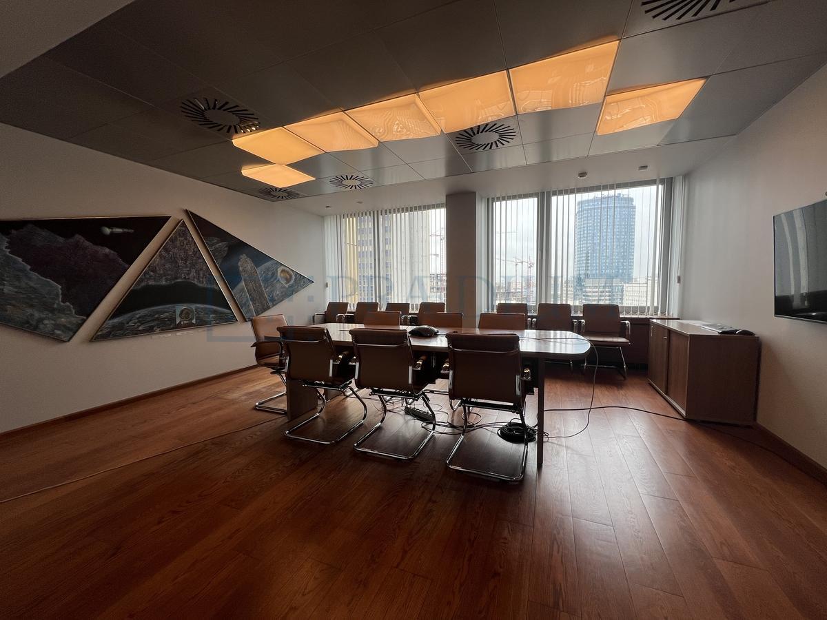 Продам офис в Москве, д 39 стр 3