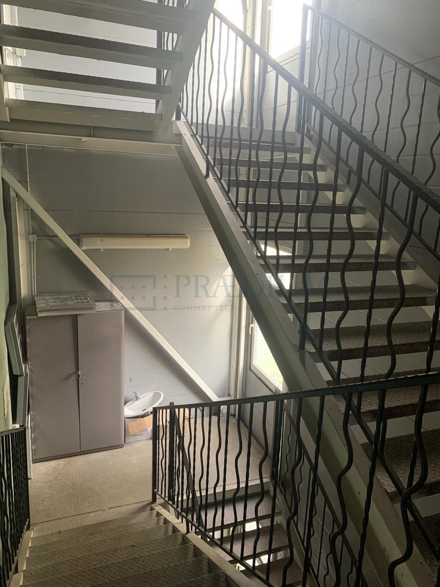 Продам офис в Москве, д 10 стр 1