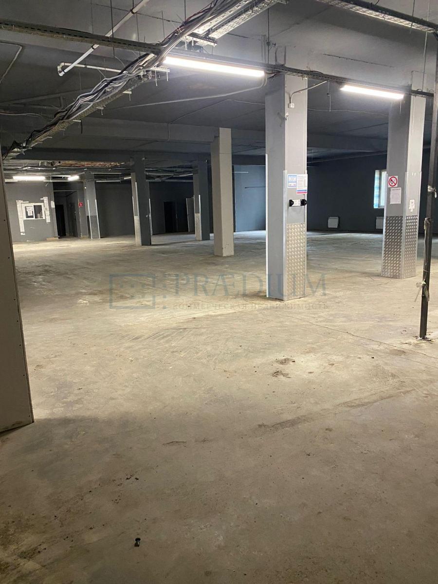 Сдается торговое помещение в Москве, д 8