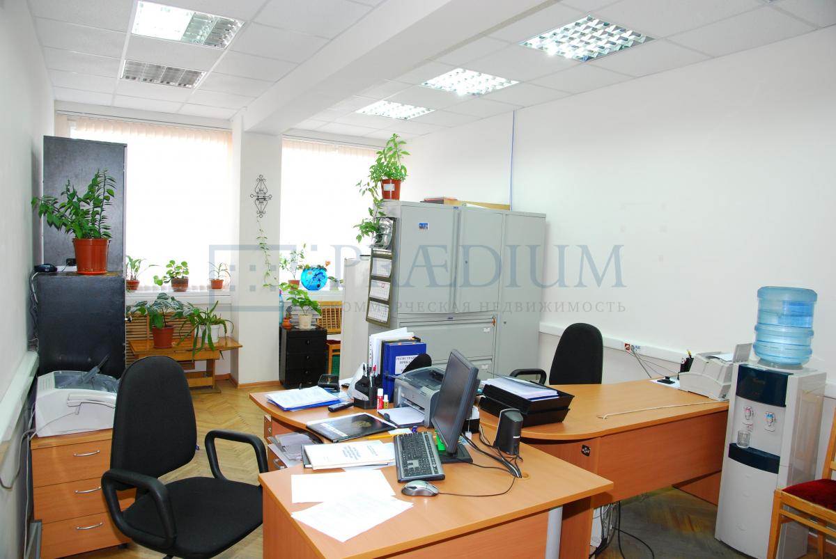 Продам офис в Москве, д 8