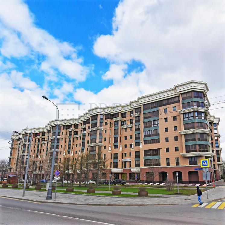 Продам торговое помещение в Москве, д 36
