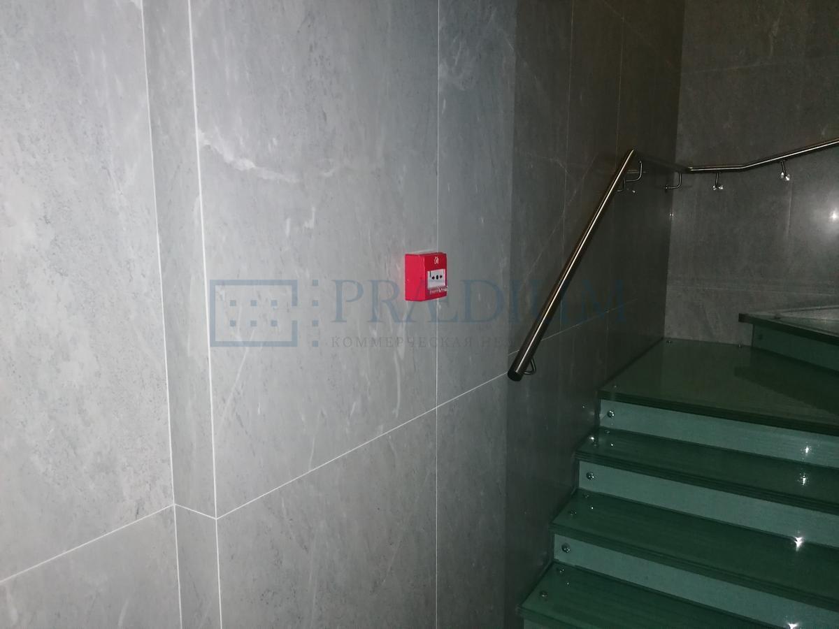 Продам торговое помещение в Москве, д 36