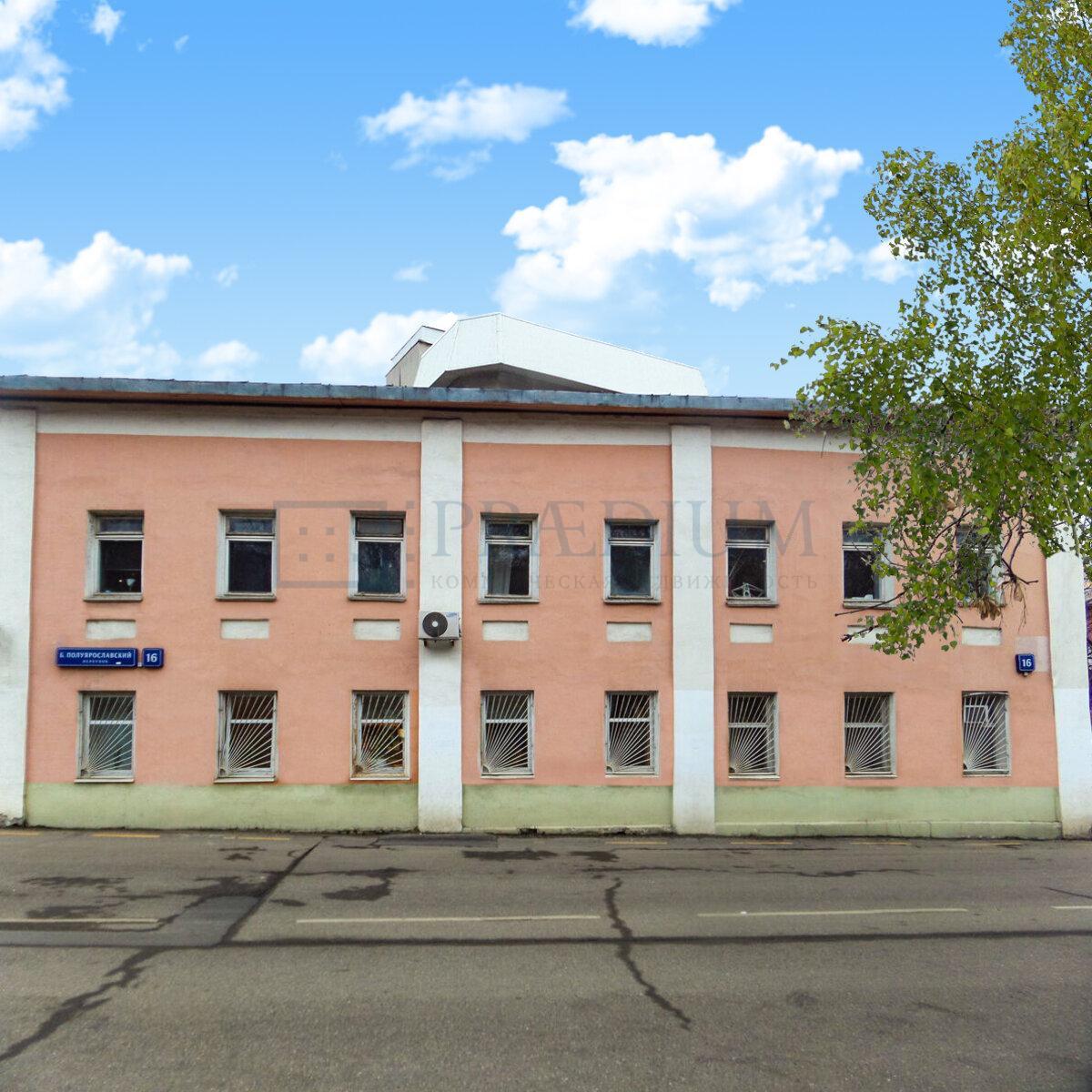 Продам торговое помещение в Москве, д 16