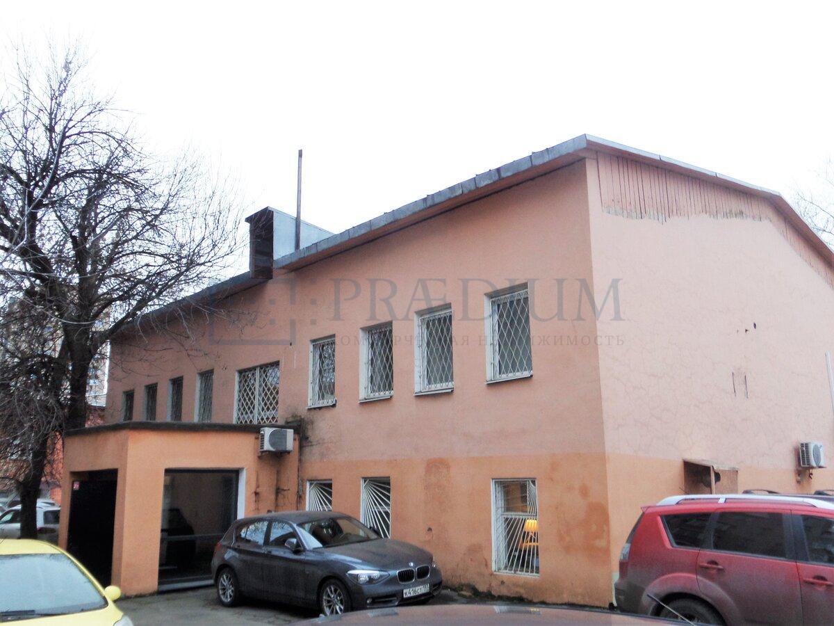 Продам торговое помещение в Москве, д 16